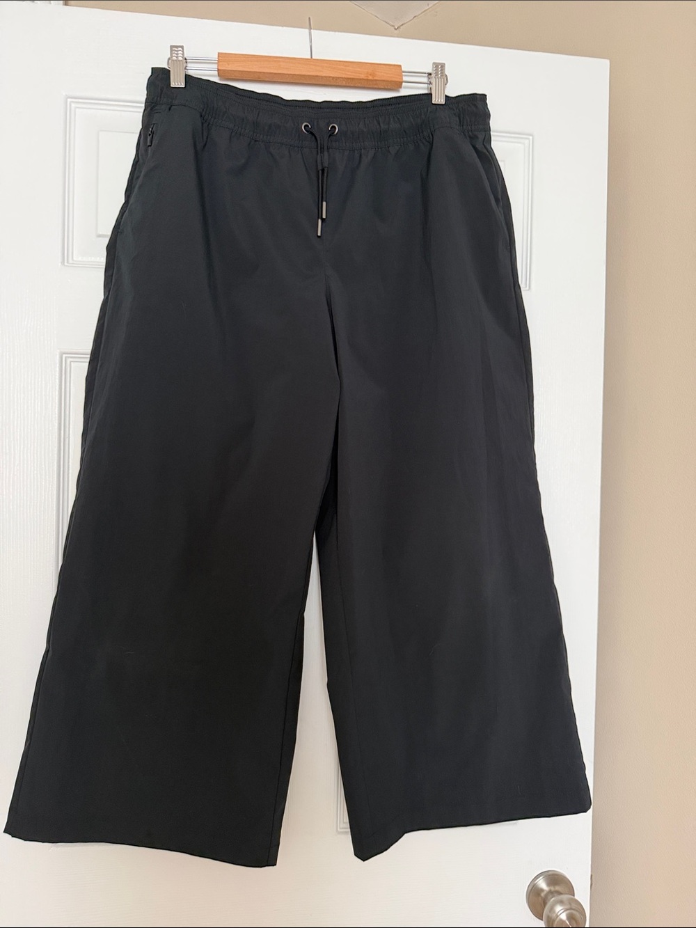 Athleta Black Wide-Leg Pull-On Pants